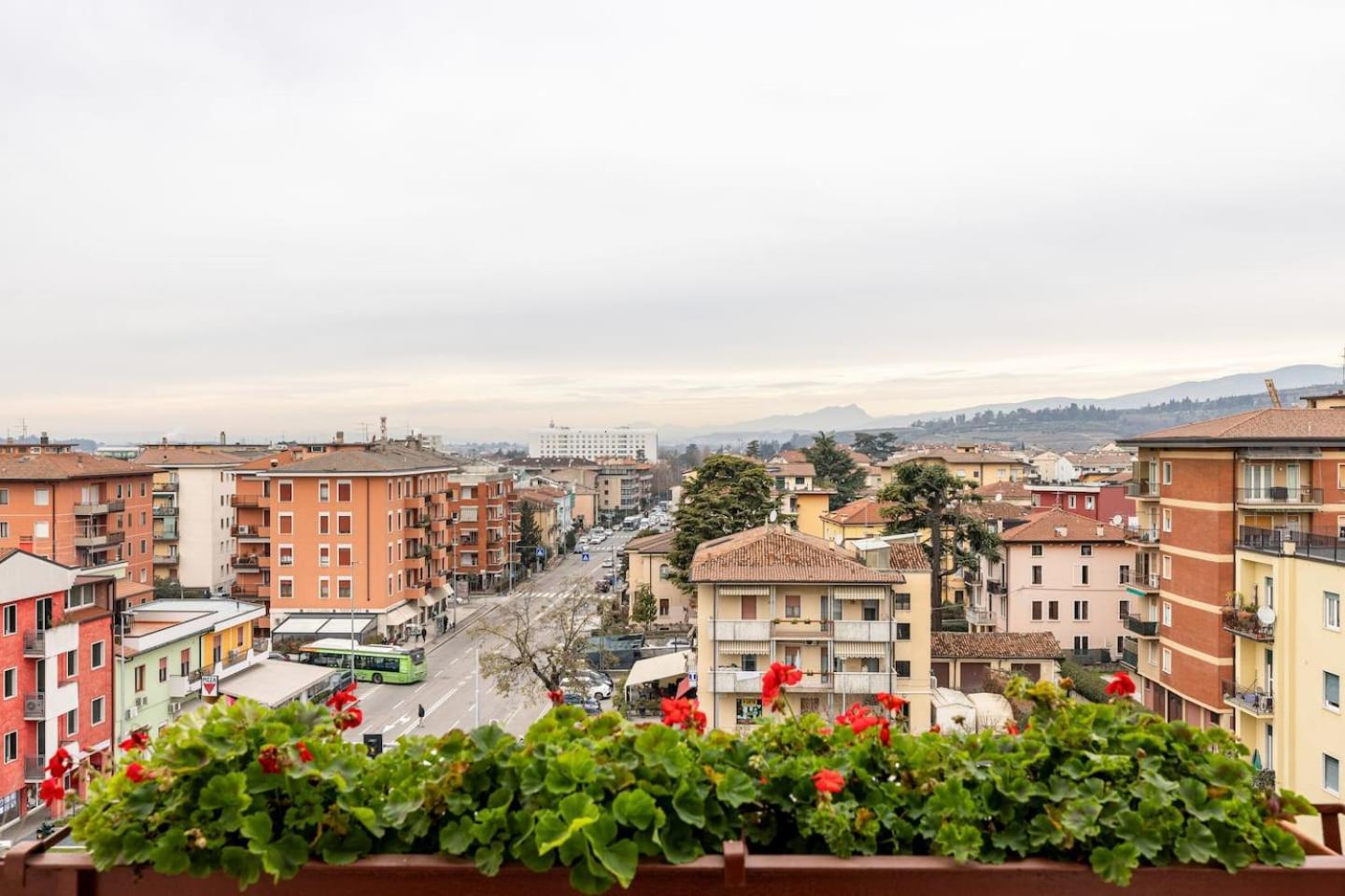 Casa Peppino Verona Apartment ภายนอก รูปภาพ